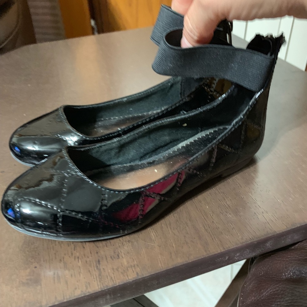 Nine West little girls patent leather shoes